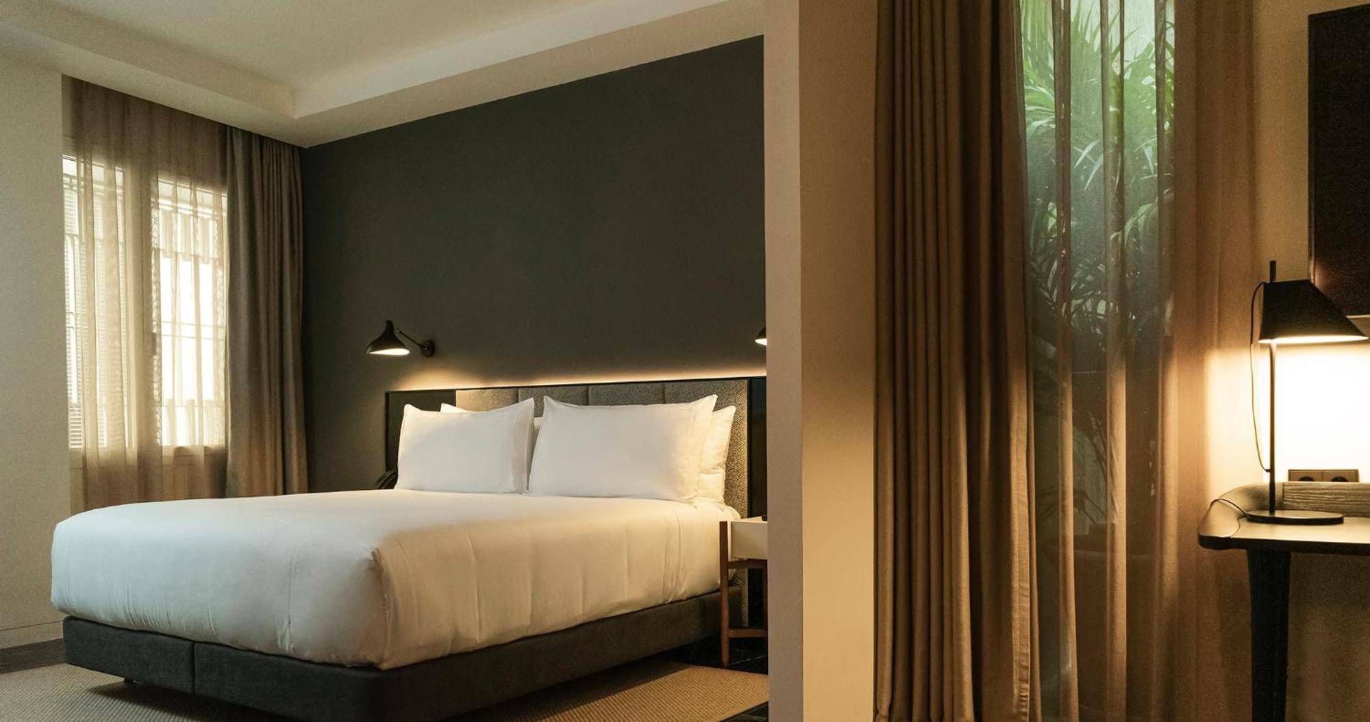 Mercer Plaza Sevilla 5 Gl ภายนอก รูปภาพ
