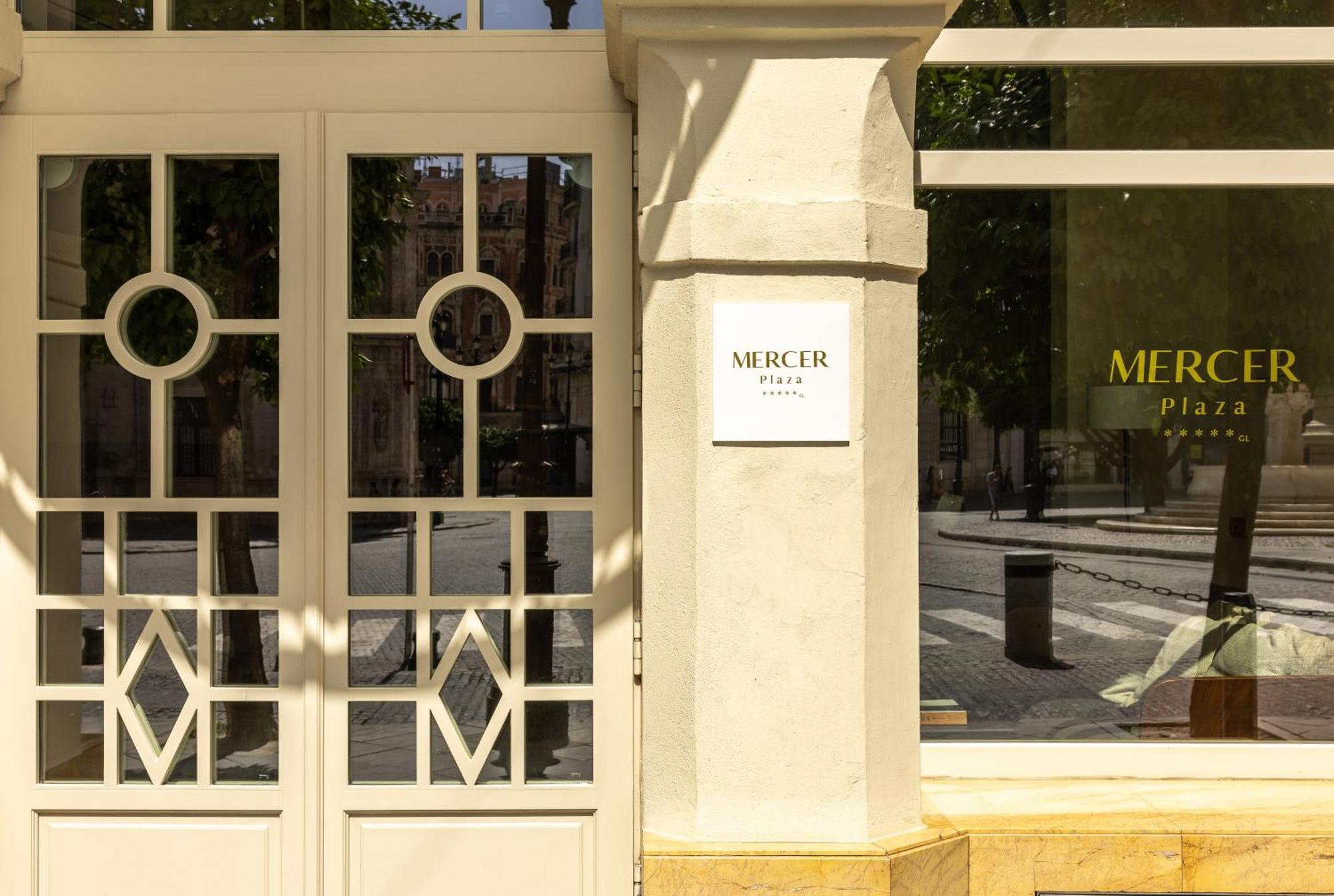 Mercer Plaza Sevilla 5 Gl ภายนอก รูปภาพ